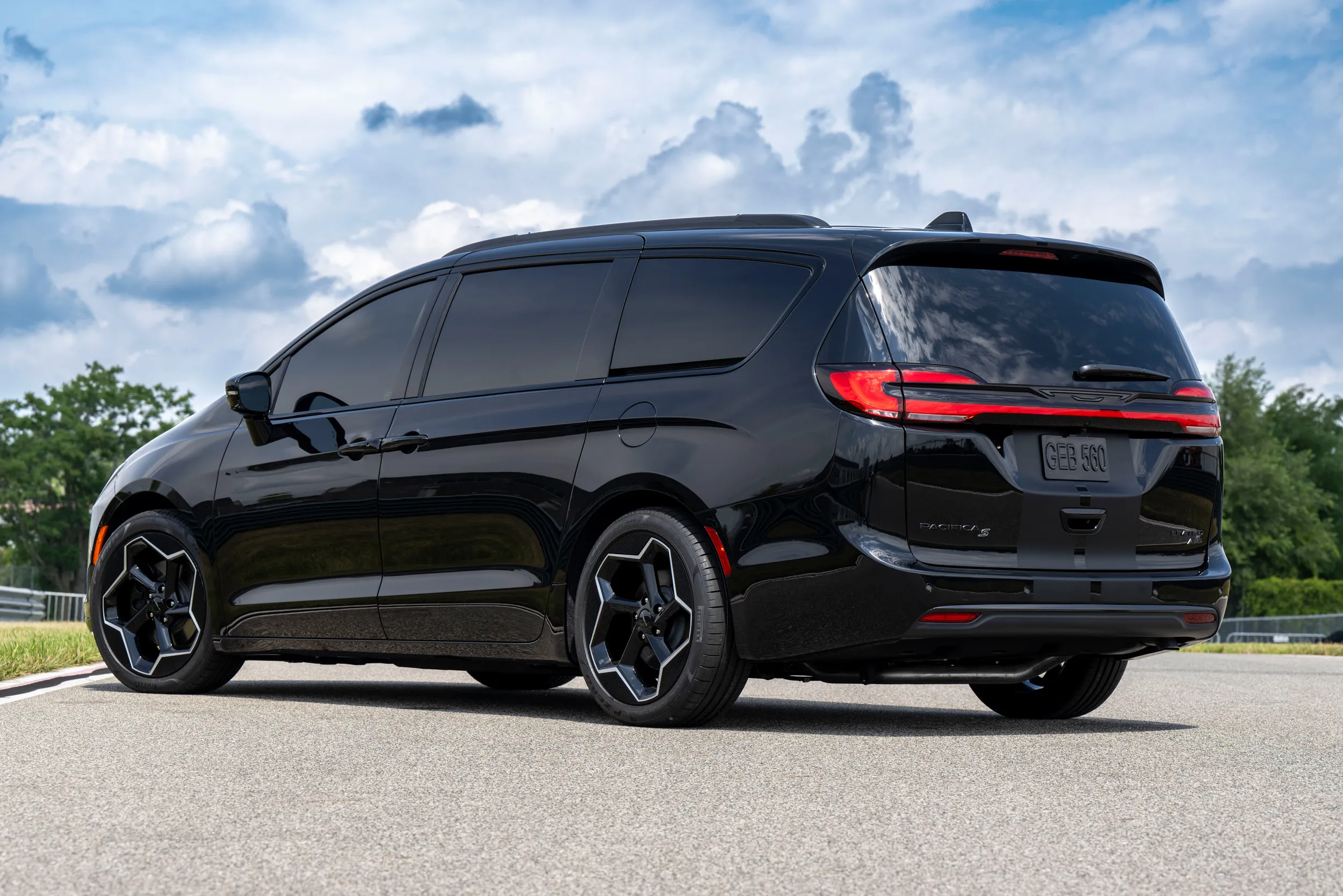 Chrysler Pacifica VANkulture